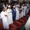 Madaxda Qaranka iyo Shacab oo Salaadii ciida ku dukaday Masjidka Isbaheysiga