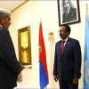 Madaxweyne Farmaajo oo Warqadaha Aqoonsiga Danjirenimo ka guddoomay Safiir cusub