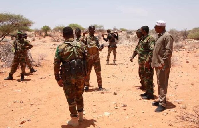 Ciidamada Dowladda Soomaaliya dagaal culus kula galeen degaano ay ku sugnaayeen Al-Shabaab