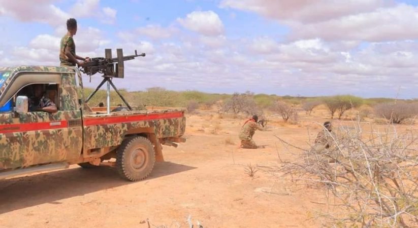 Dagaal kulul oo saakay Al-shabaab iyo ciidamada Xoogga dalka ku dhexmaray Duleedka dhusamareeb Sawiro