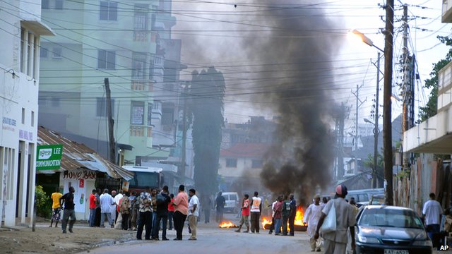 Magaalada Mombasa oo  Shan qof oo Soomaali ah oo ku dhimatay kadib dab ka kacay dhisme ku yaala halkaas