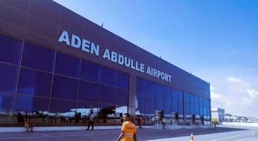 First batch of Somali evacuees arrive at Aden Adde airport