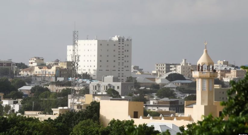 Ganacsatada Muqdisho oo ka cabanaya lacago ka baxsan cashuurta oo looga qaado dekeda Muqdisho