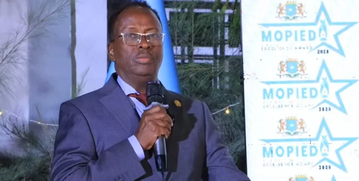 Wasiir Maareeye: “Dhismaha dowladnimada Soomaaliyeed wuxuu soo maray dariiq dheer, waxaana leenahay qorshayaal qaran; waa in laga fogaadaa qabyaalad iyo kala qeybin”.