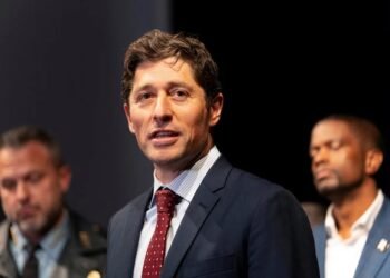 Duqa magaalada Minneapolis Jacob Frey oo si weyn u cambaareeyay howlgallada ciidanka ICE