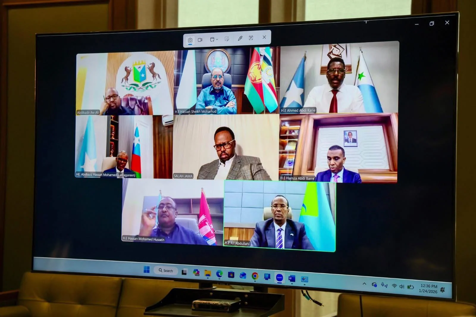 MADAXWEYNAHA SOOMAALIYA DR XASAN SHEEKH AYAA GUDDOOMIYAH SHIRKA GOLAHA WADATASHIGA QARANKA