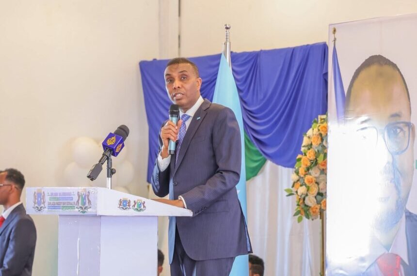 RW Xamsa oo adkeeyay muhiimadda Difaaca Dalkeenna