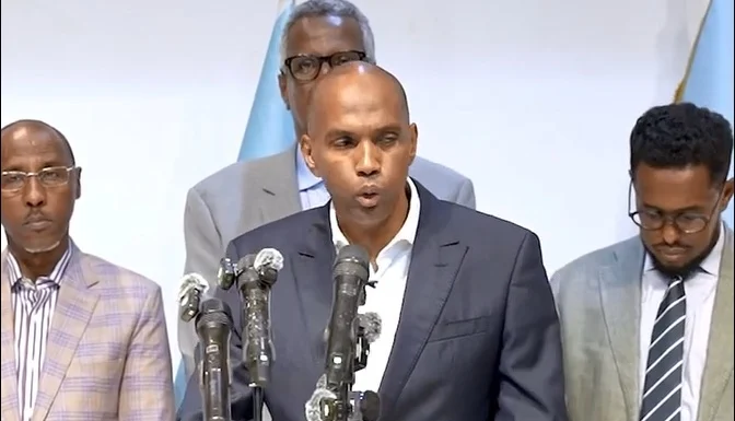 RW hore Xasan Cali Kheyre oo Ka Digay Xiisadda Siyaasadeed iyo Caburinta Bannaanbaxyada Muqdisho