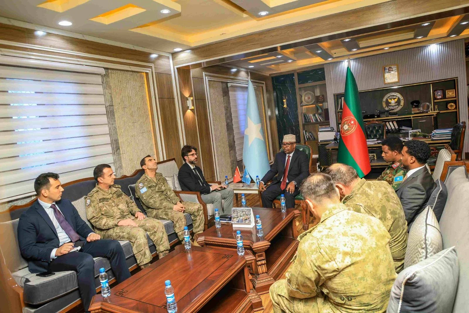 Wasiirka Gaashaandhigga Soomaaliya iyo Dowladda Turkiga oo ka wada hadlay xoojinta iskaashiga milatari iyo taageerada amniga