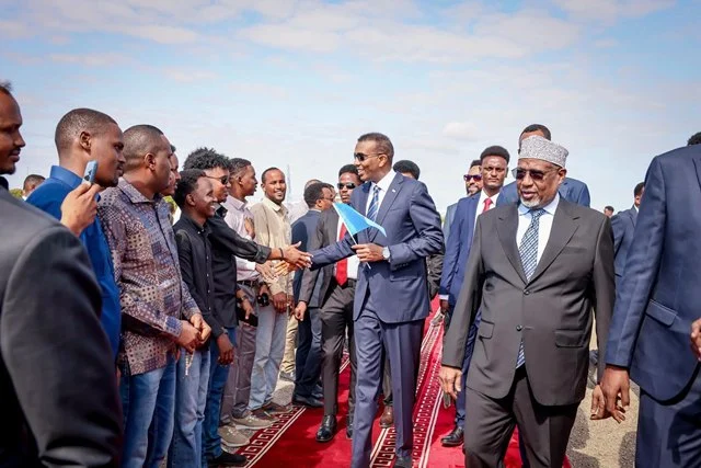 Wafdi uu hoggaaminayo Ra’iisul Wasaaraha oo gaaray magaalada Baydhaba