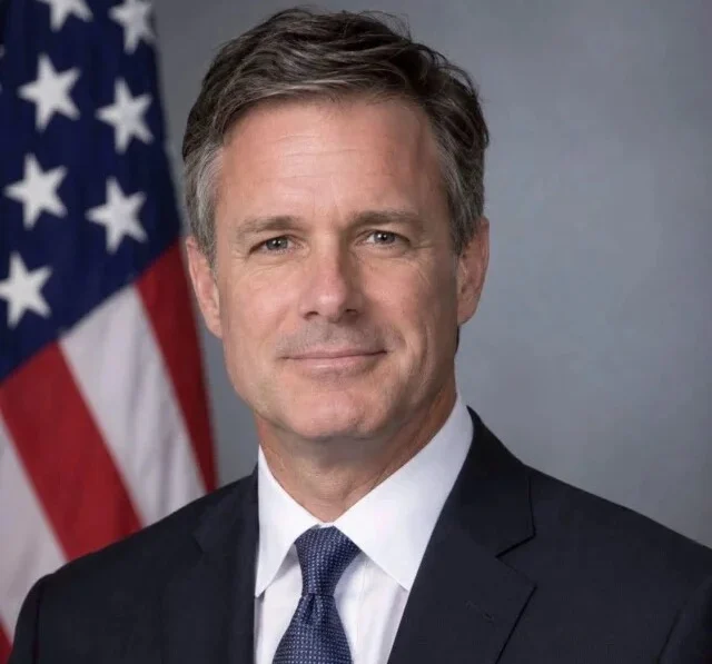 Trump oo Devin Kennington u Magacaabay Murashaxa Safiirka Cusub ee Mareykanka u Fadhiya Soomaaliya