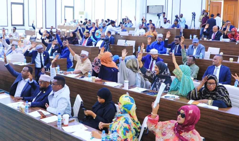 Golaha Baarlamaaka oo 140 Cod ku Ansixiyey Hindisaha Maareynta Deegaanka, Kana Doodaya Sharciyo Kale