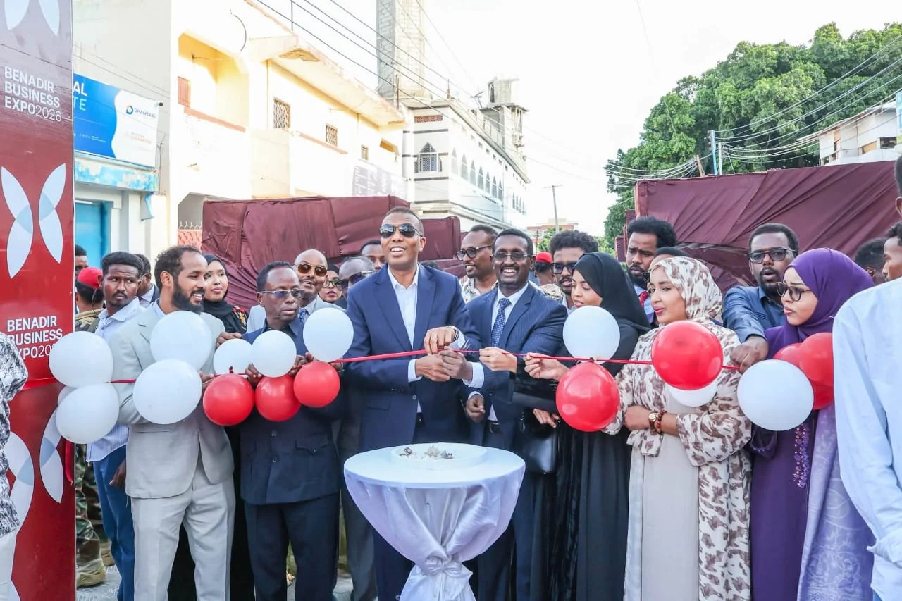 RA’IISUL WASAARE XAMSA CABDI BARRE OO XARIGGA KA JARAY BANDHIGGA CARWADA GANACSIGA BANAADIR