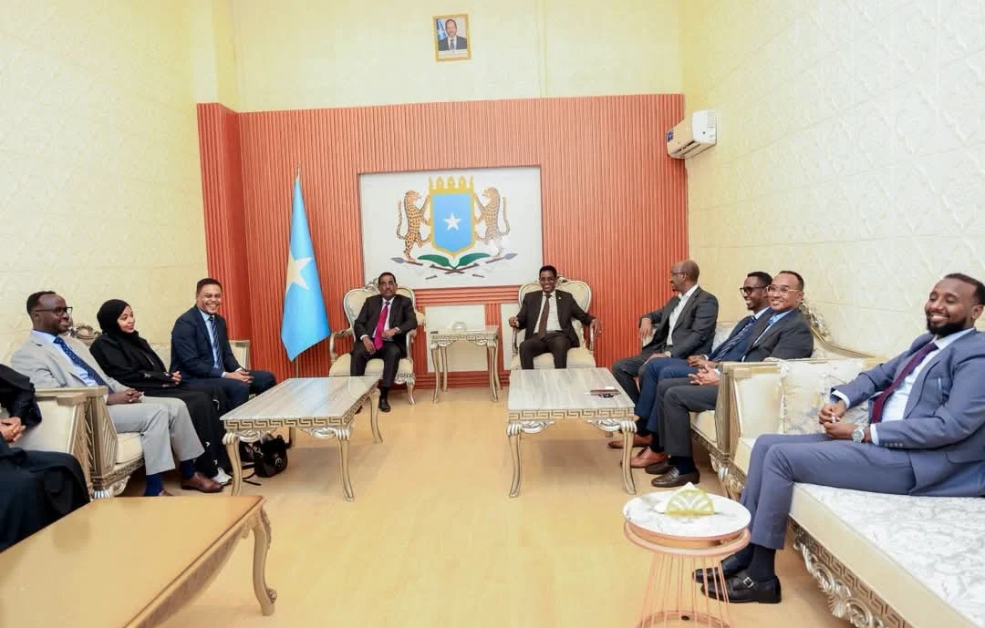 Cali Guudlaawe oo dib loo doortay iyo Cabdifataax Xasan Afrax oo ku guuleystay ku-xigeenka Hirshabeelle