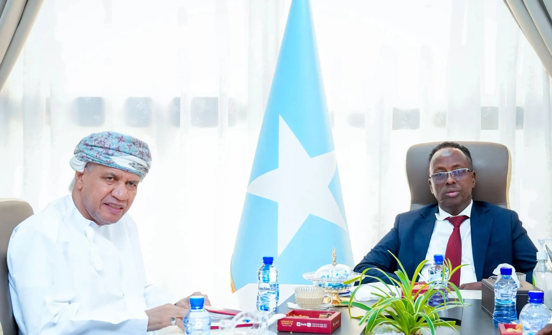 Soomaaliya iyo Cumaan oo ka wada hadlay ballaarinta iskaashiga beeraha iyo ganacsiga